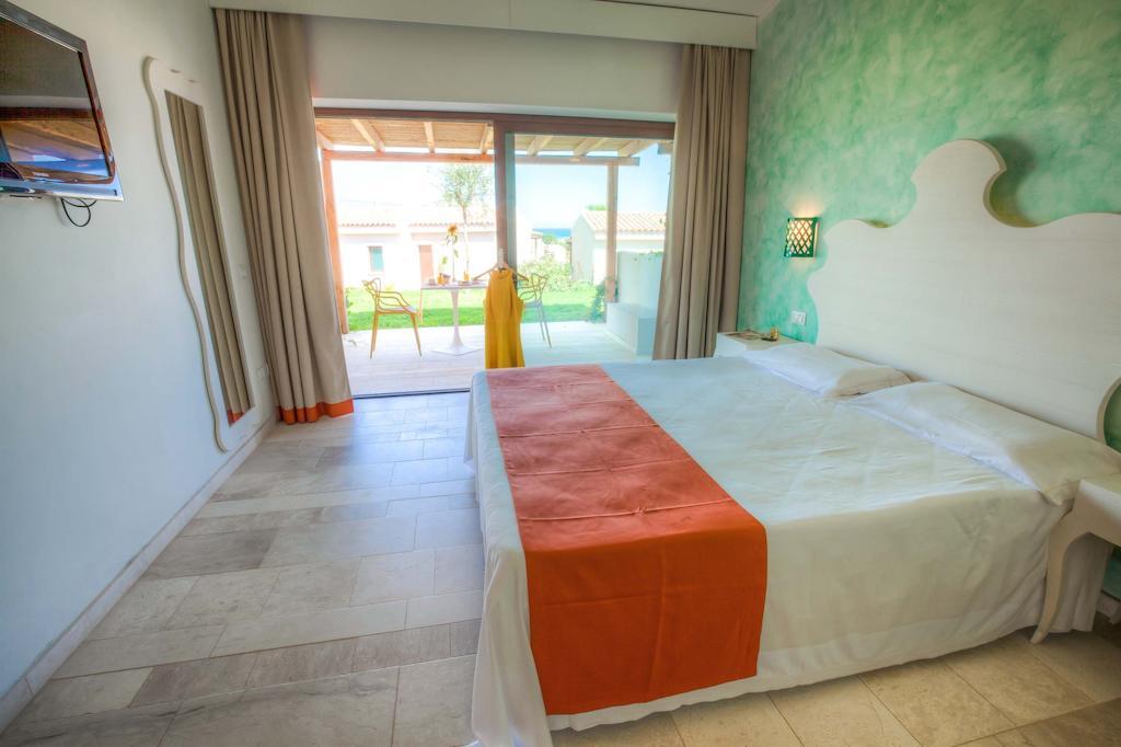 Paradise Resort And Spa San Teodoro  Exterior photo